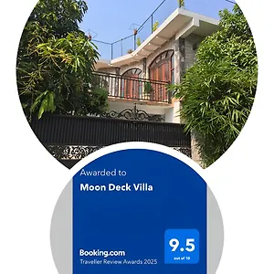 Couette-café Moon Deck, Katunayaka
